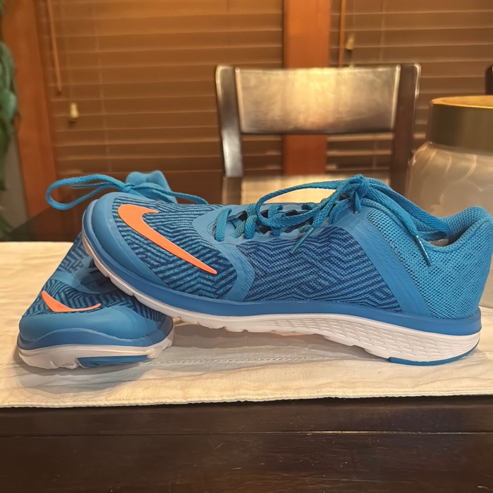 Nike Running Women Size 8 Blue and Orange Sneakers